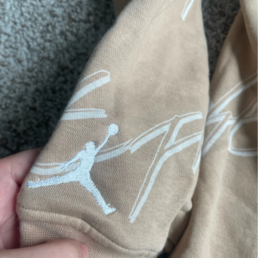 Air Jordan Essentials Flight All Over Print Men’s‎ Pullover Hoodie Khaki Size M